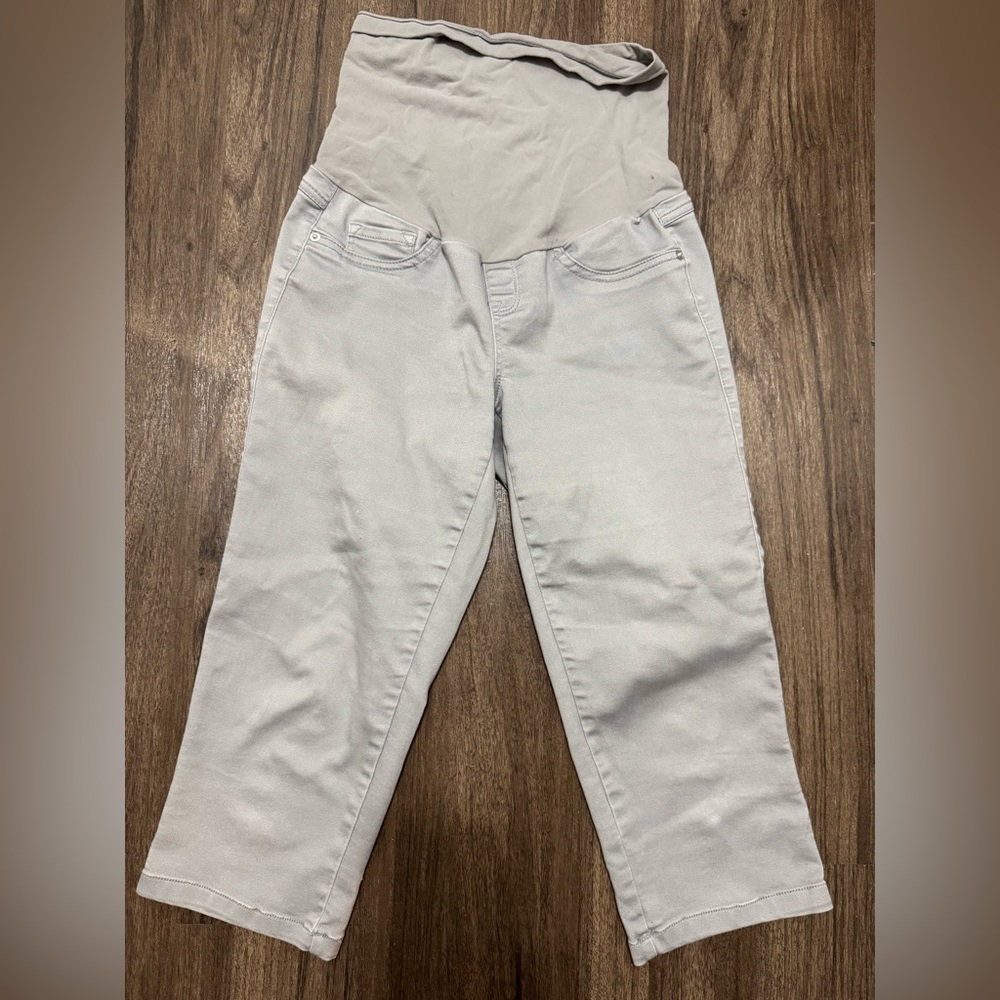 Grey maternity crops